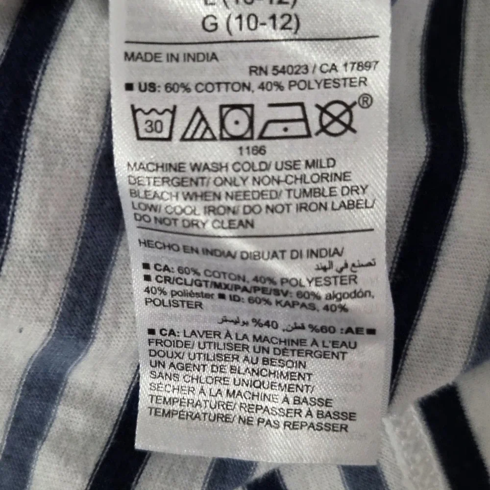 Old Navy Boys Size Large Short Sleeve  Crew Neck T Shirt Stripes Blue White